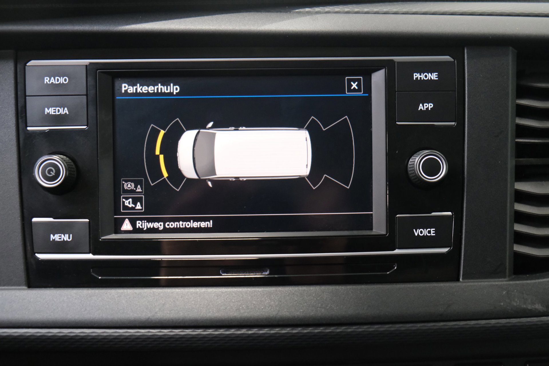 Volkswagen Transporter 2.0 TDI L2H2 30 (2020), foto 34