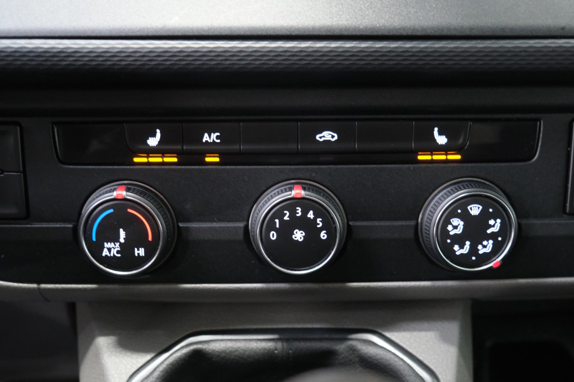 Volkswagen Transporter 2.0 TDI L2H2 30 (2020), foto 35