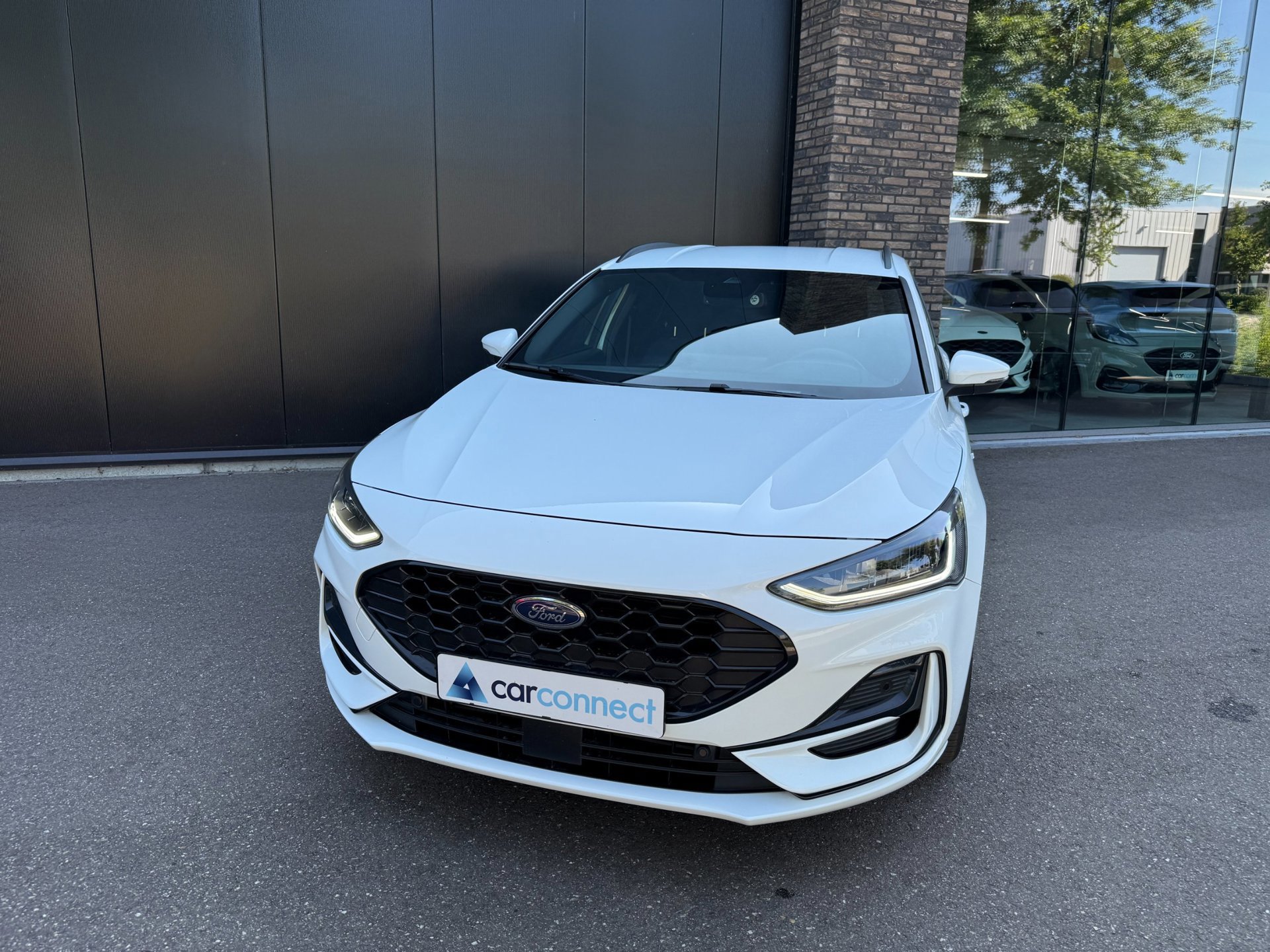 Ford Focus Wagon 1.0 Eco 125pk Hybrid ST Line (2023), foto 2