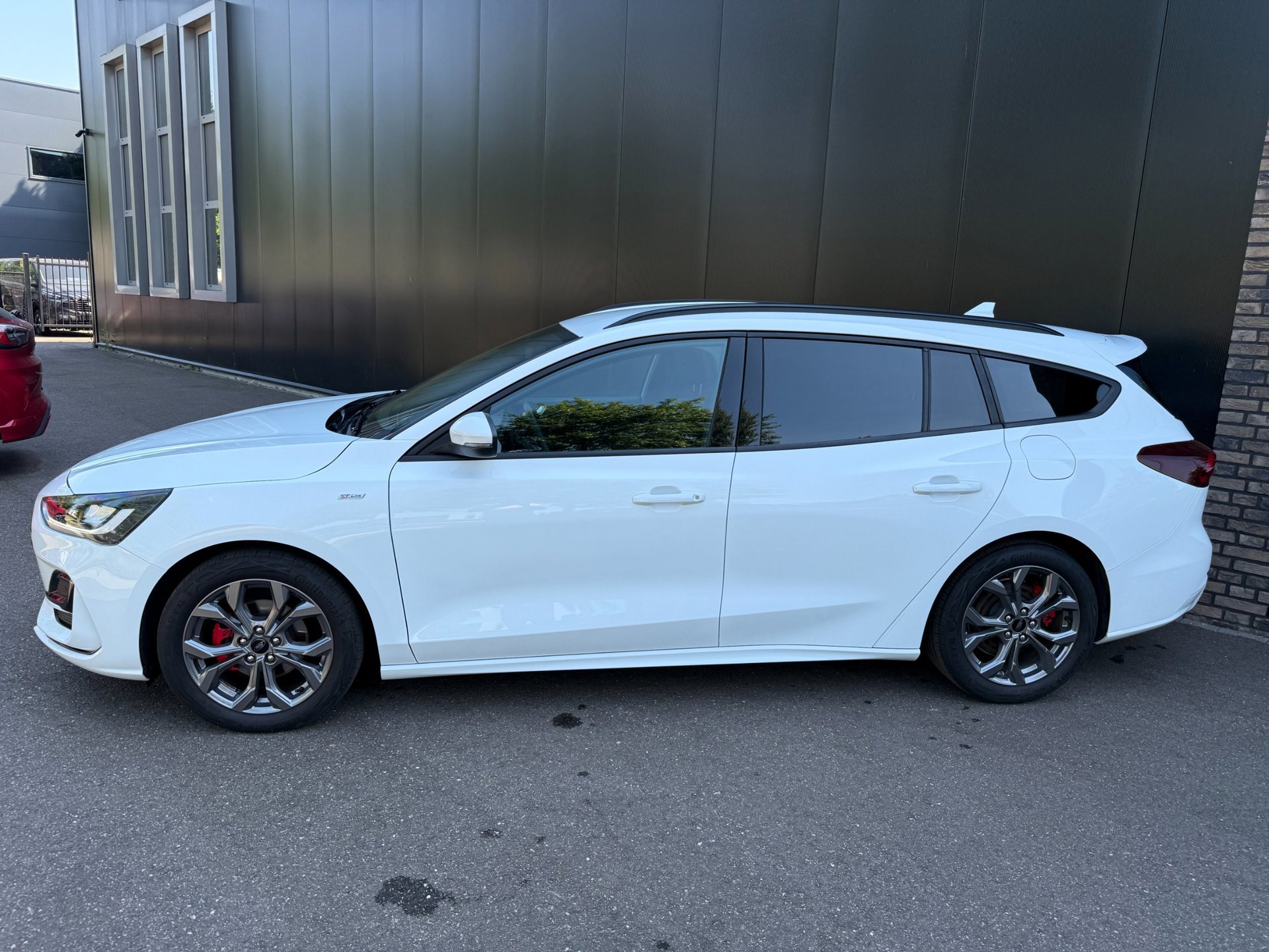 Ford Focus Wagon 1.0 Eco 125pk Hybrid ST Line (2023), foto 3