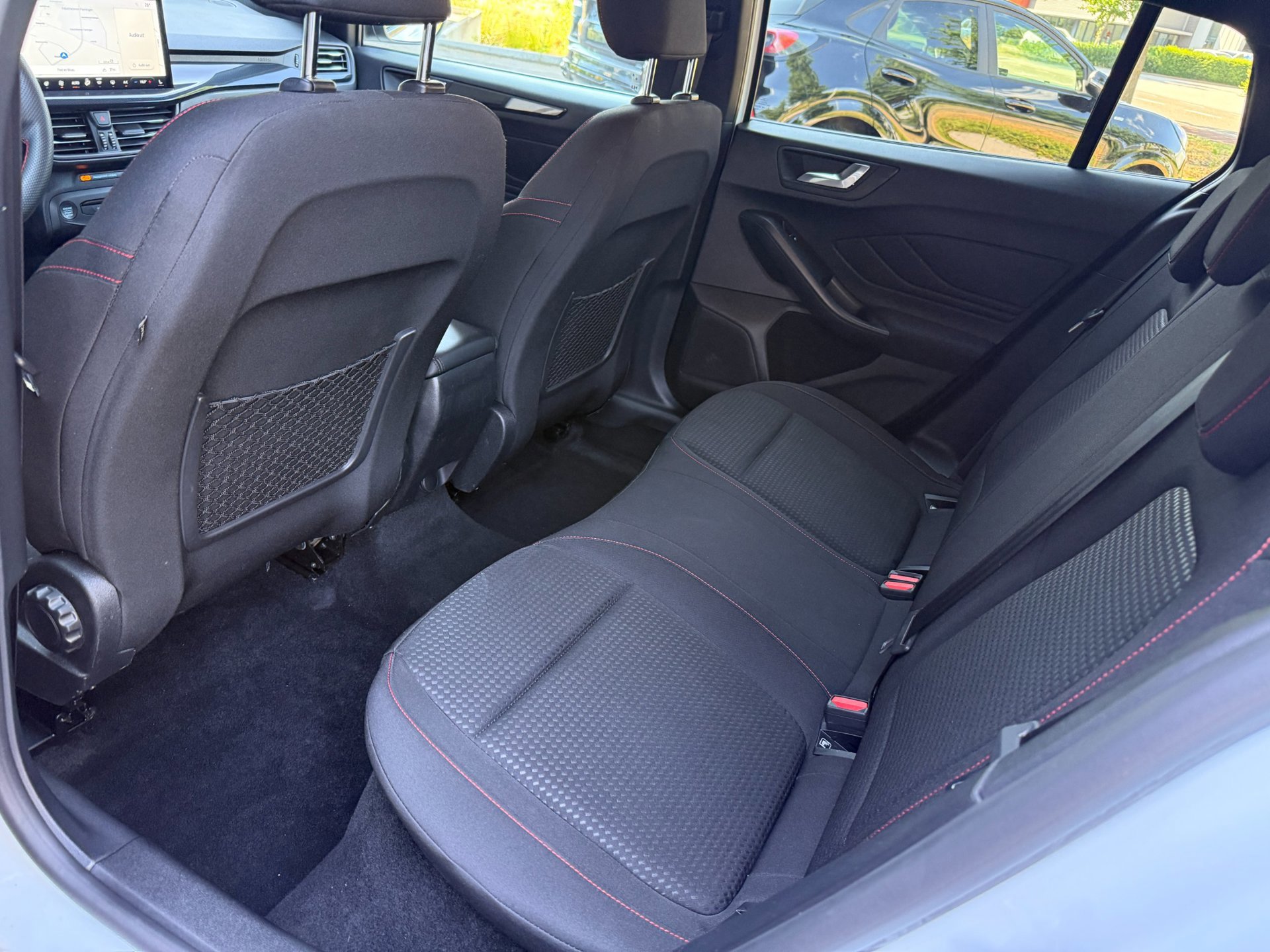 Ford Focus Wagon 1.0 Eco 125pk Hybrid ST Line (2023), foto 25