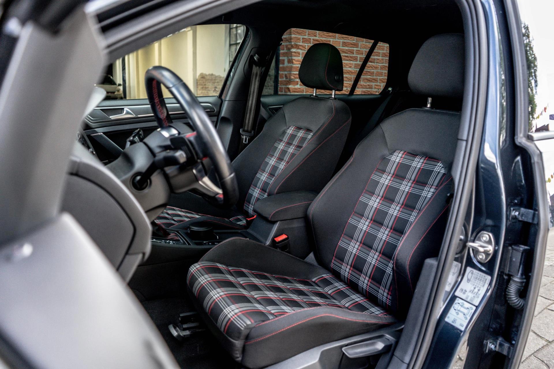 Volkswagen Golf 2.0 TSI 245PK GTI Performance (2018), foto 12