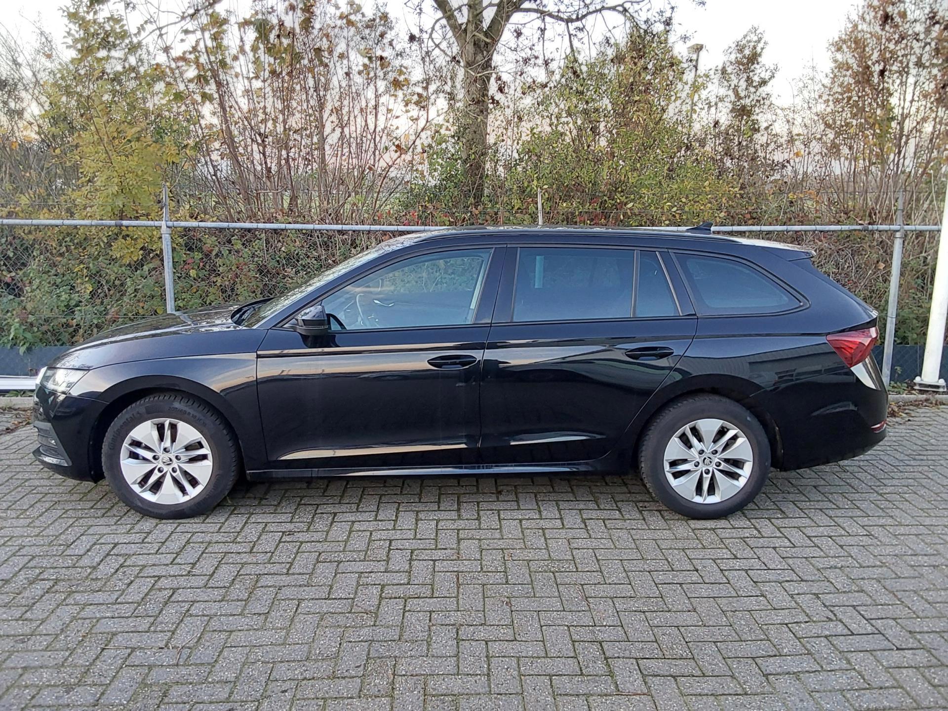 Skoda Octavia Combi 1.0 TSI Business Edition (2021), foto 3