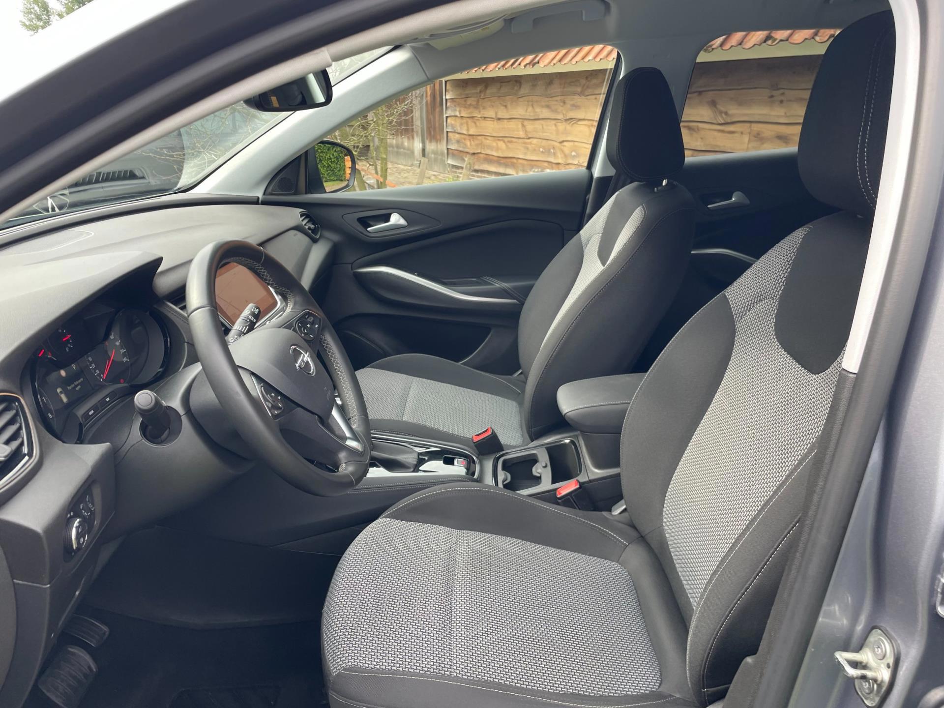 Opel Grandland X 1.2 Turbo Business Edition (2020), foto 17
