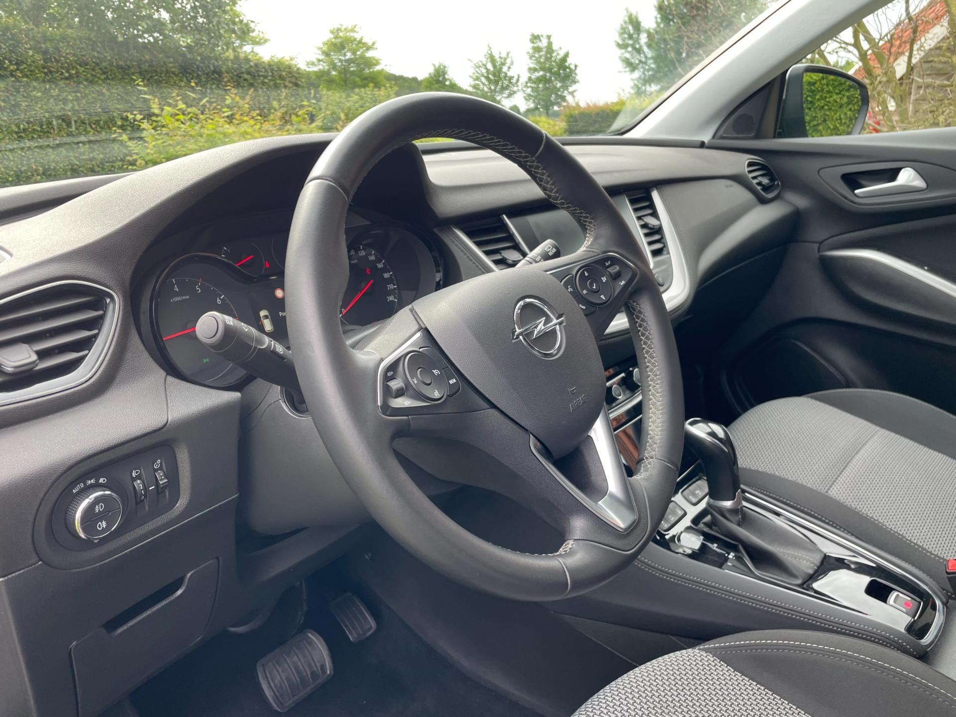 Opel Grandland X 1.2 Turbo Business Edition (2020), foto 19