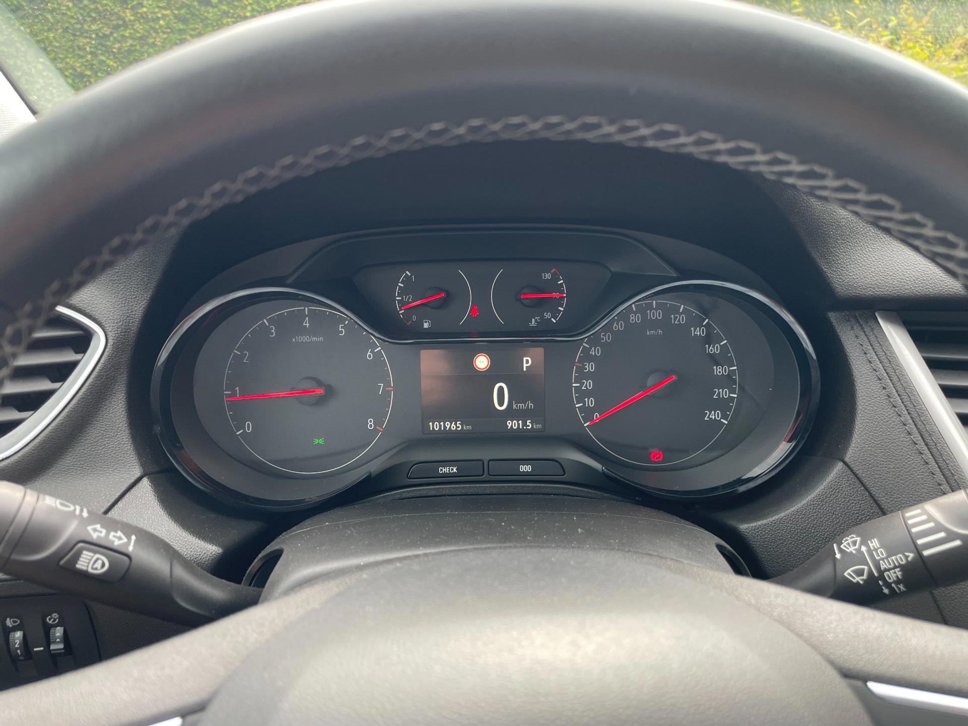 Opel Grandland X 1.2 Turbo Business Edition (2020), foto 21