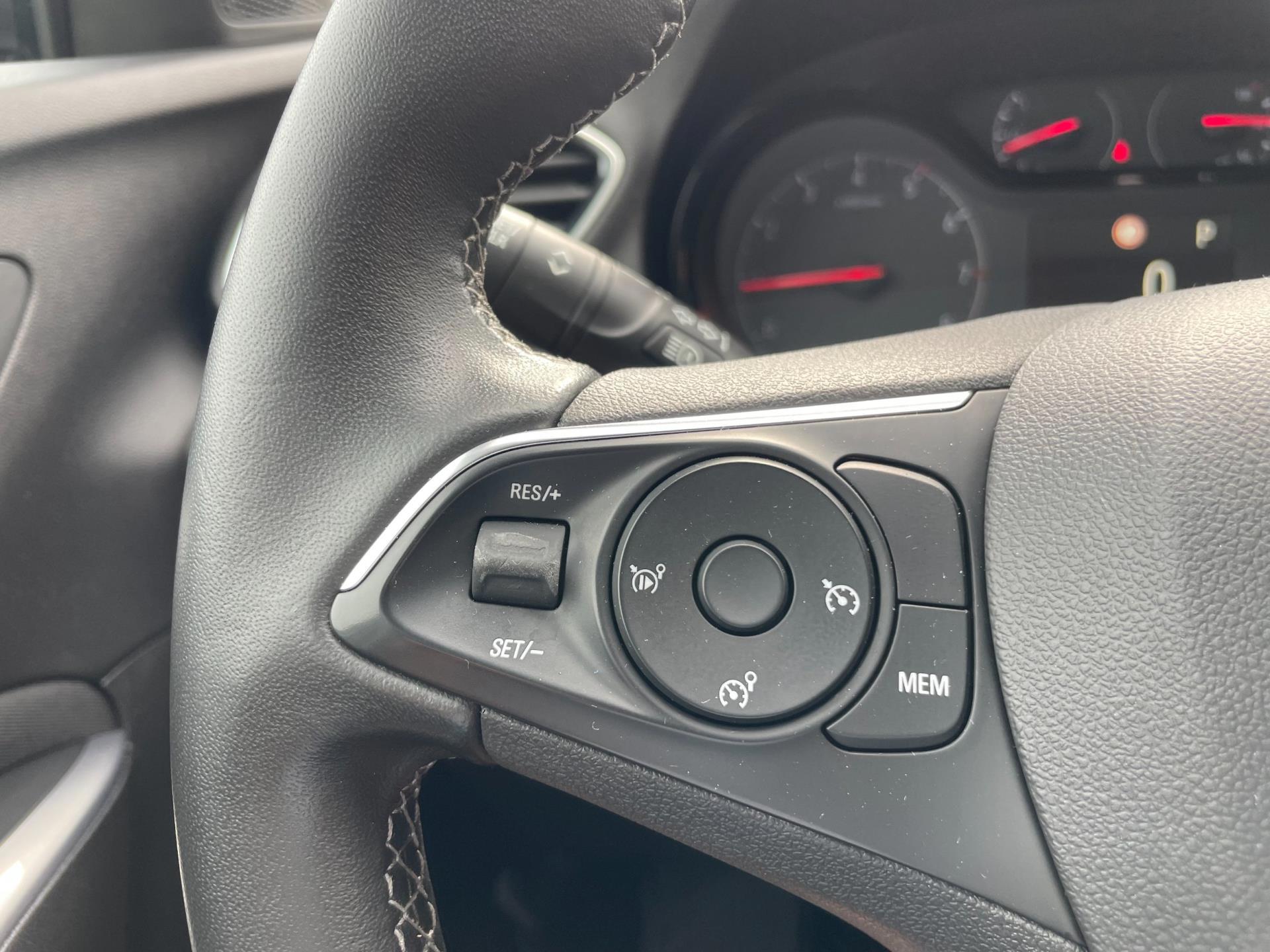Opel Grandland X 1.2 Turbo Business Edition (2020), foto 27
