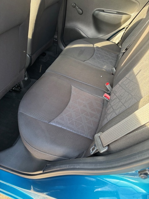 Opel Karl 1.0 ecoFLEX 120 Jaar Edition (2019), foto 7