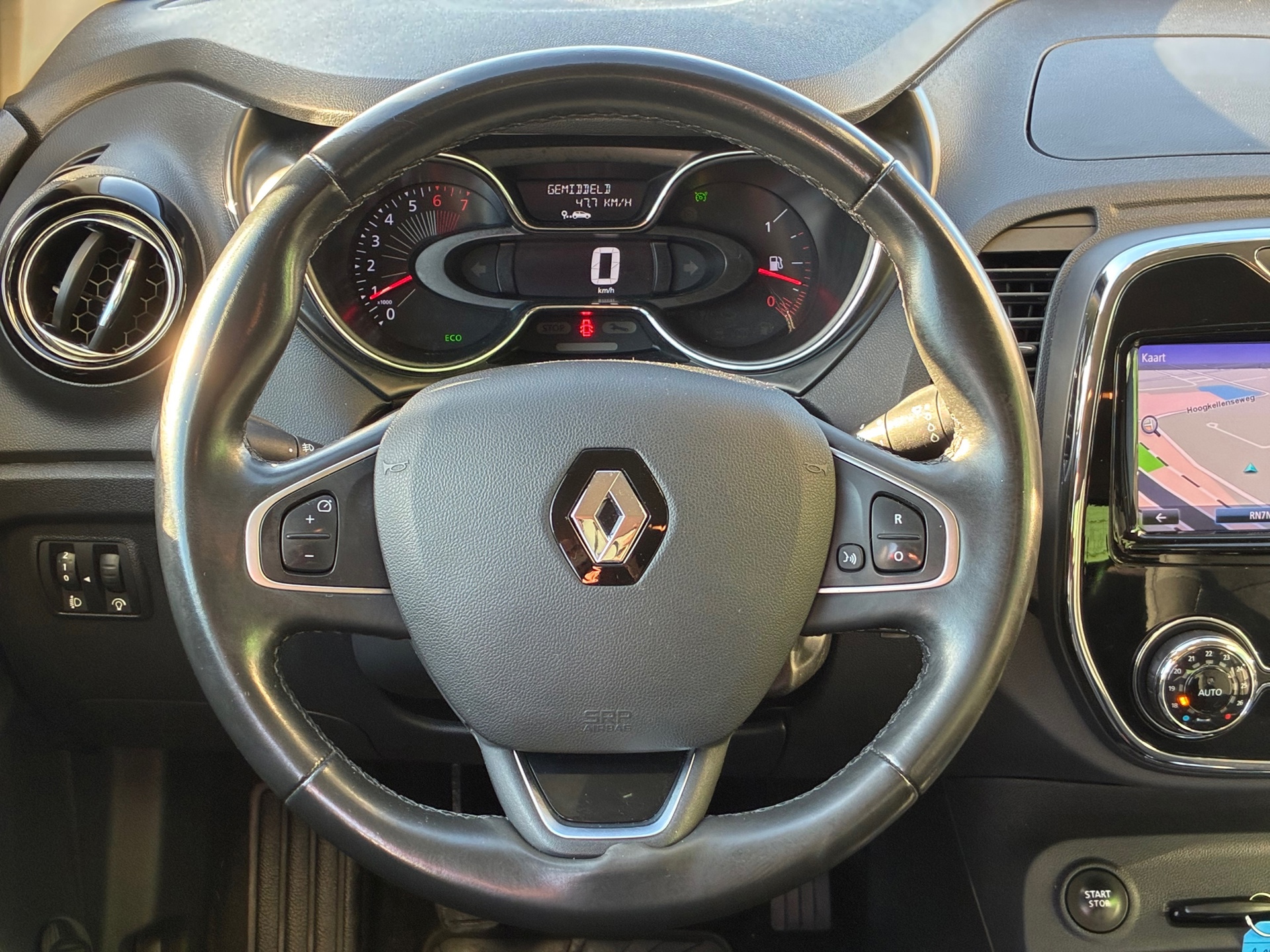 Renault Captur 1.2 TCe Dynamique (2017), foto 2