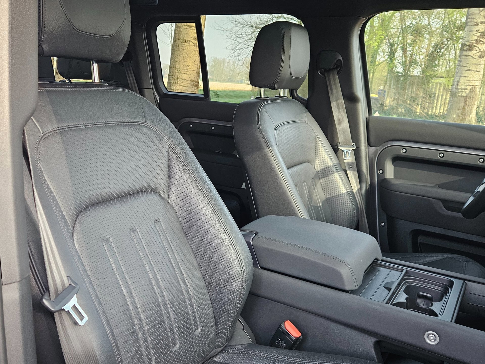 Land Rover Defender 110 110 2.0 P400e (2021), foto 13
