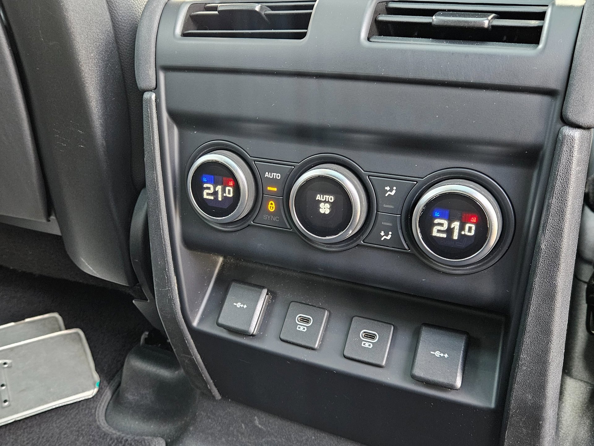 Land Rover Defender 110 110 2.0 P400e (2021), foto 24
