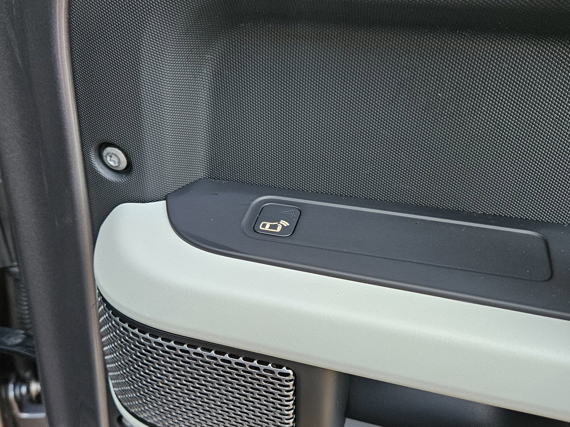 Land Rover Defender 110 110 2.0 P400e (2021), foto 25