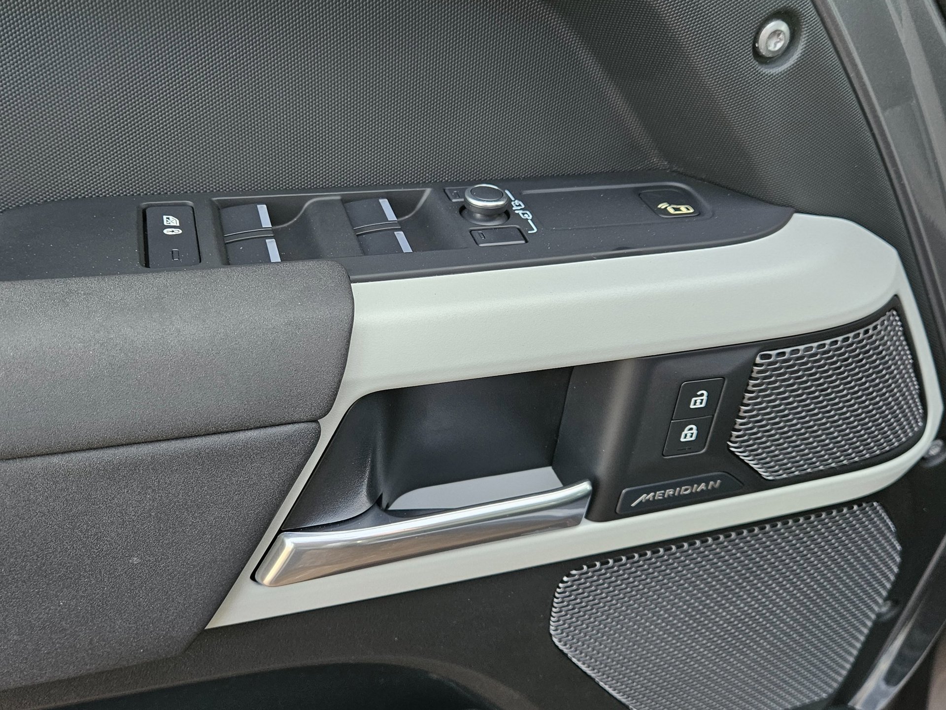 Land Rover Defender 110 110 2.0 P400e (2021), foto 26
