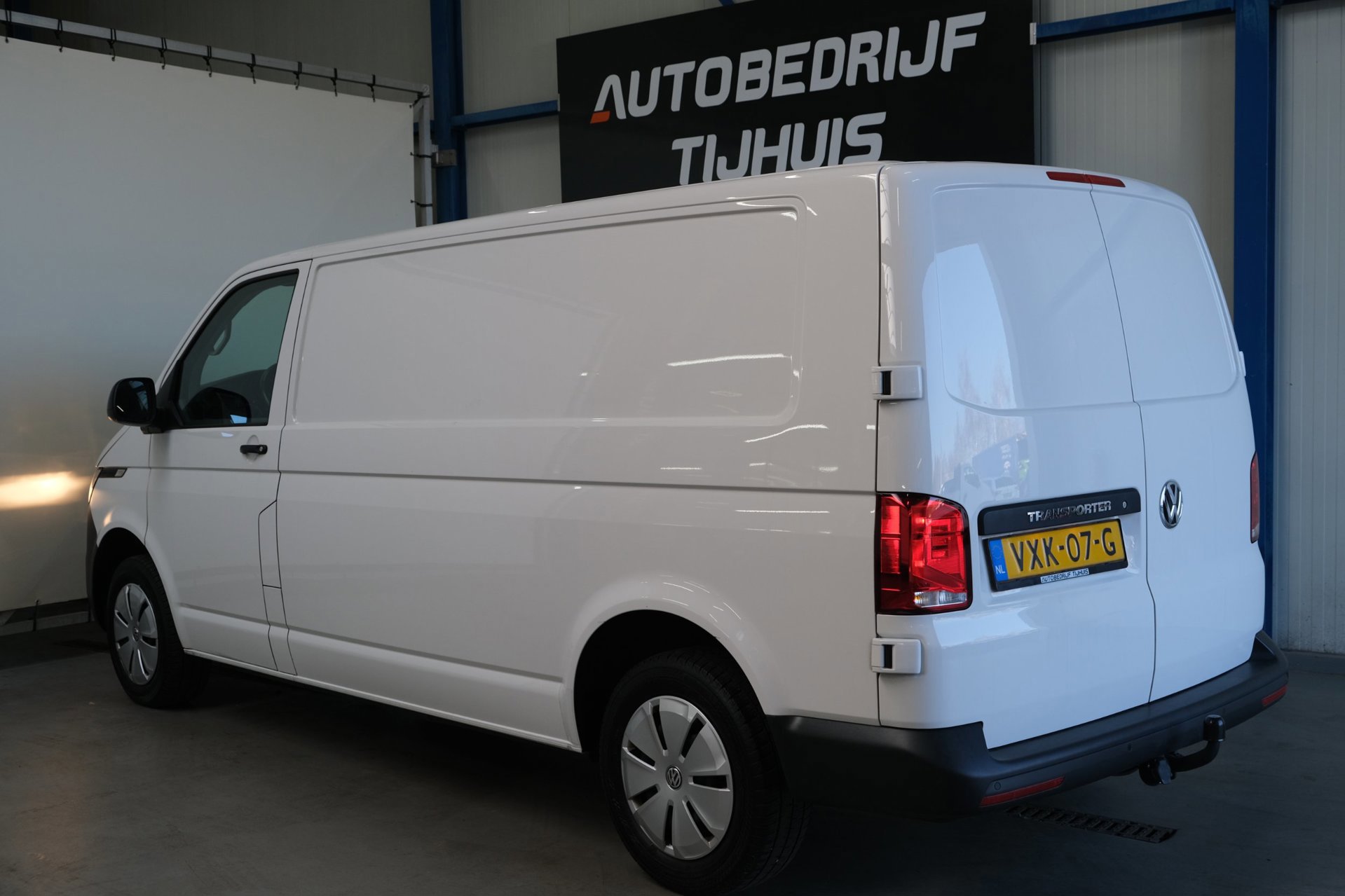 Volkswagen Transporter 2.0 TDI L2H1 28 > Schade < (2023), foto 13