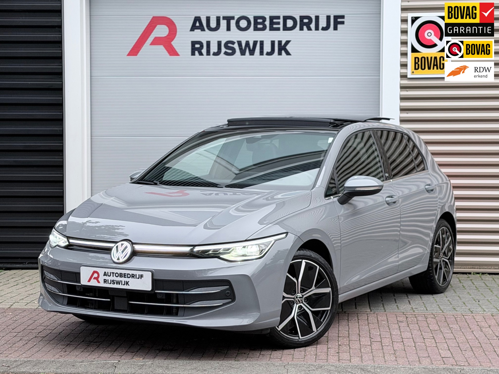 Volkswagen Golf 1.5 eTSI (2024), foto 1