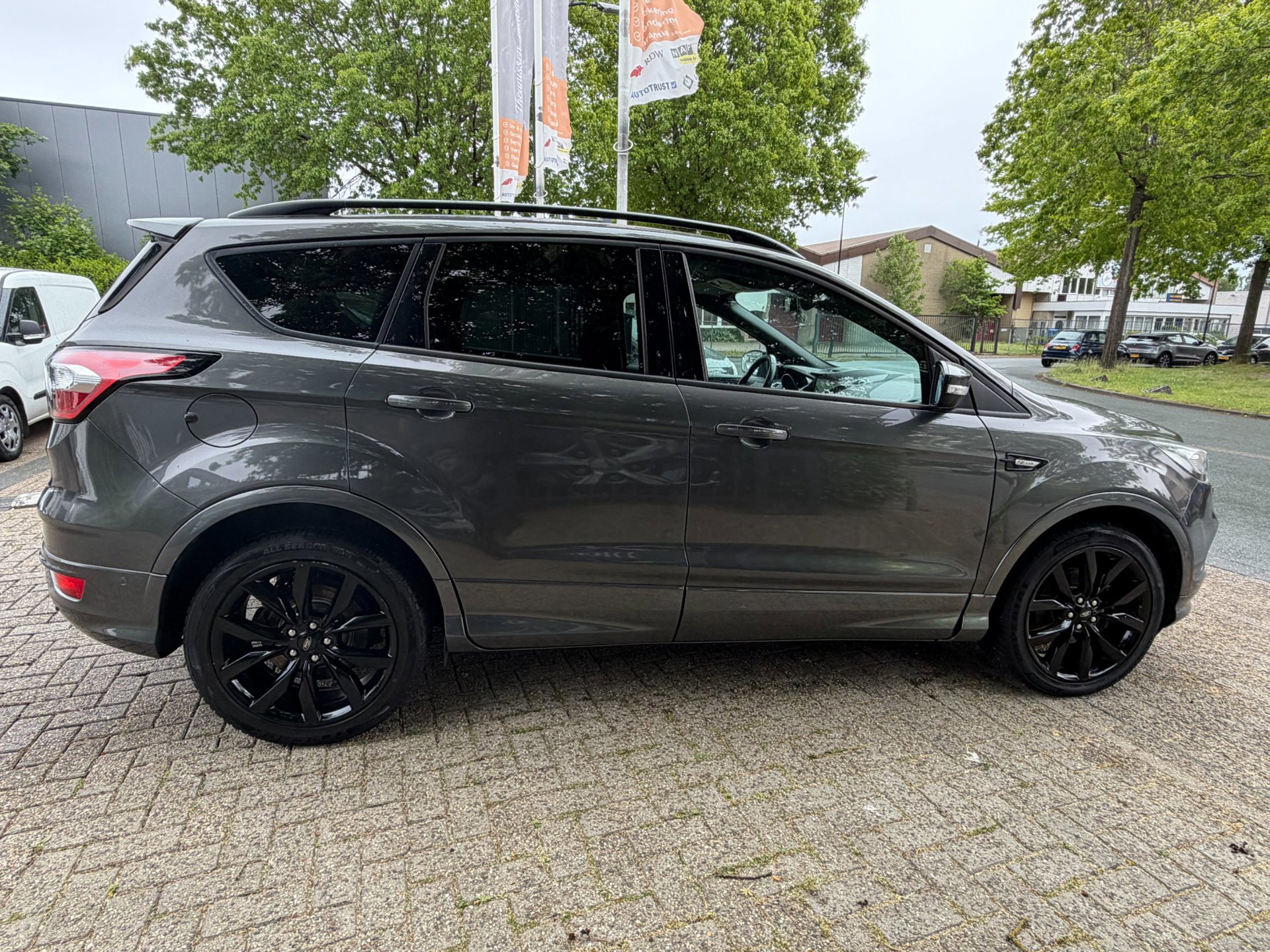 Ford Kuga 1.5 EcoBoost ST Line 95.595 (2018), foto 14