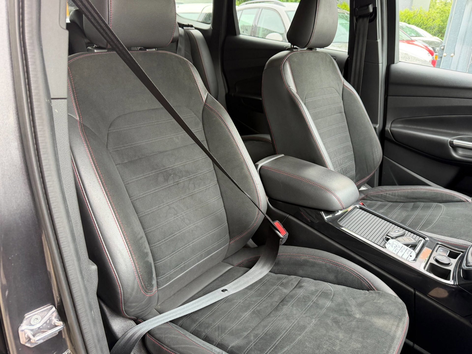 Ford Kuga 1.5 EcoBoost ST Line 95.595 (2018), foto 142