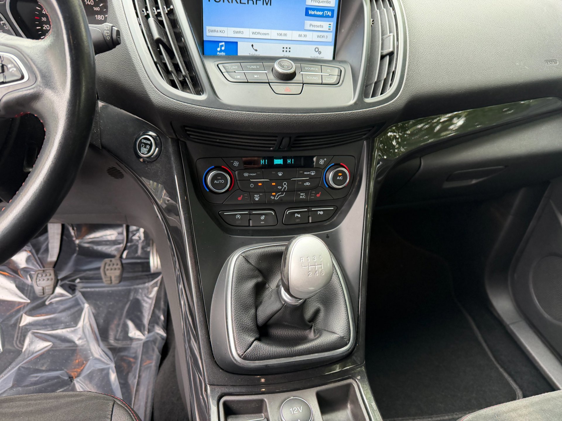 Ford Kuga 1.5 EcoBoost ST Line 95.595 (2018), foto 146