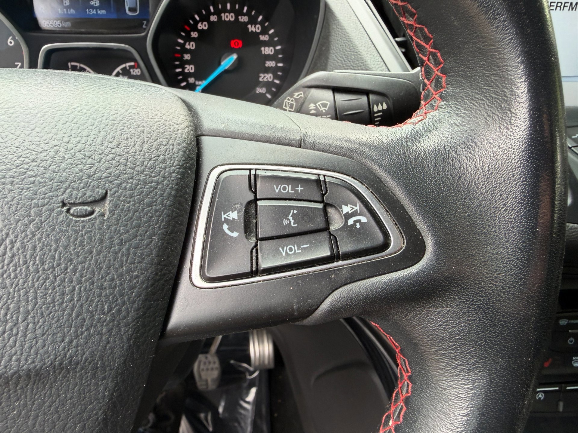 Ford Kuga 1.5 EcoBoost ST Line 95.595 (2018), foto 151