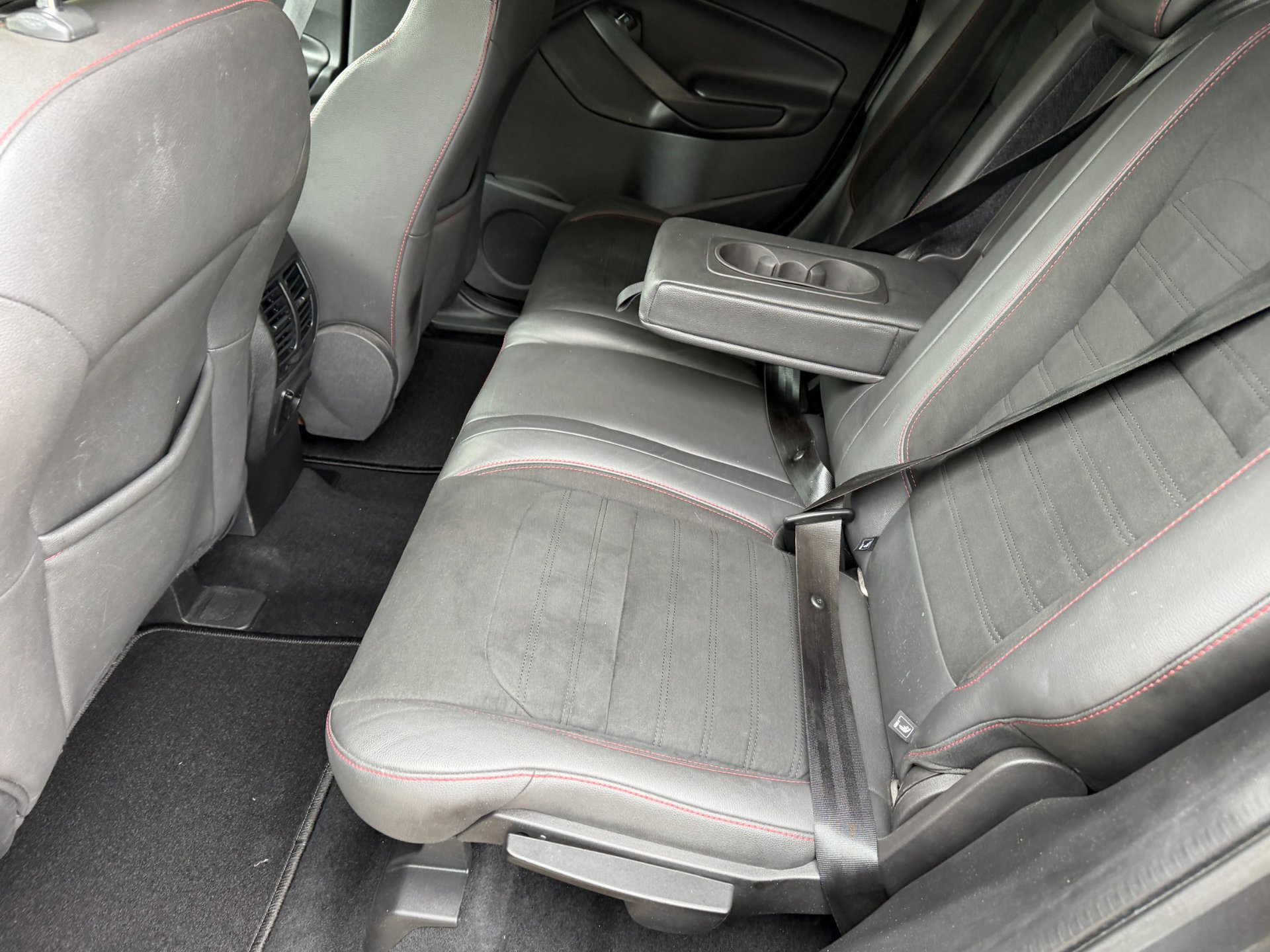 Ford Kuga 1.5 EcoBoost ST Line 95.595 (2018), foto 23