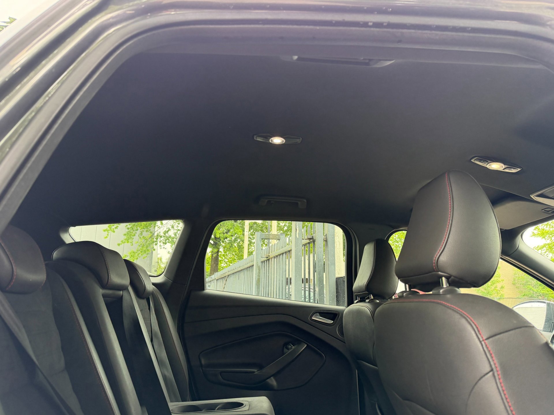 Ford Kuga 1.5 EcoBoost ST Line 95.595 (2018), foto 33