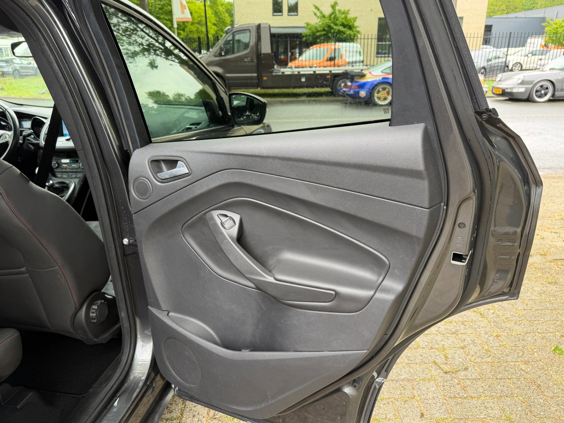 Ford Kuga 1.5 EcoBoost ST Line 95.595 (2018), foto 35