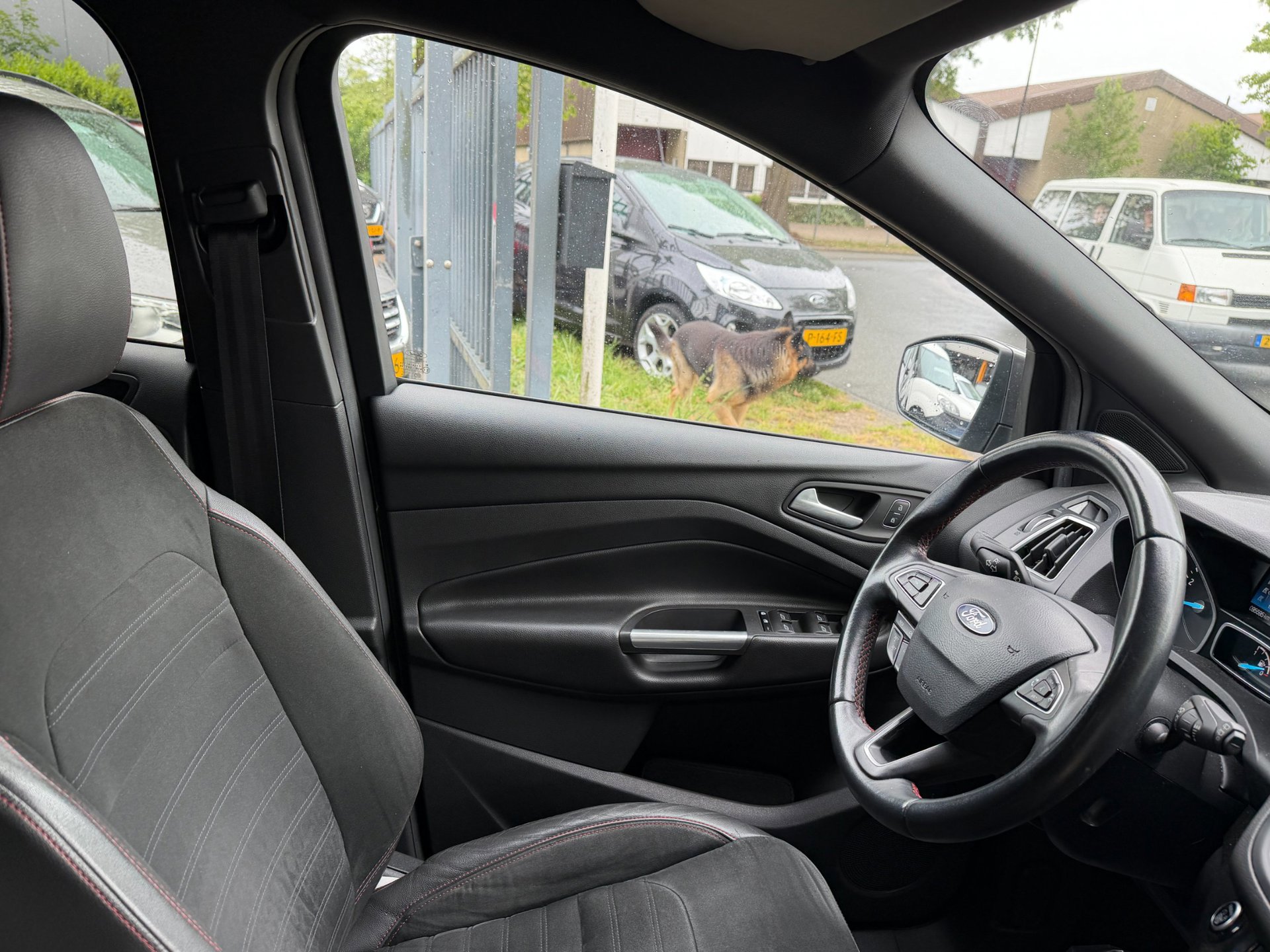 Ford Kuga 1.5 EcoBoost ST Line 95.595 (2018), foto 37