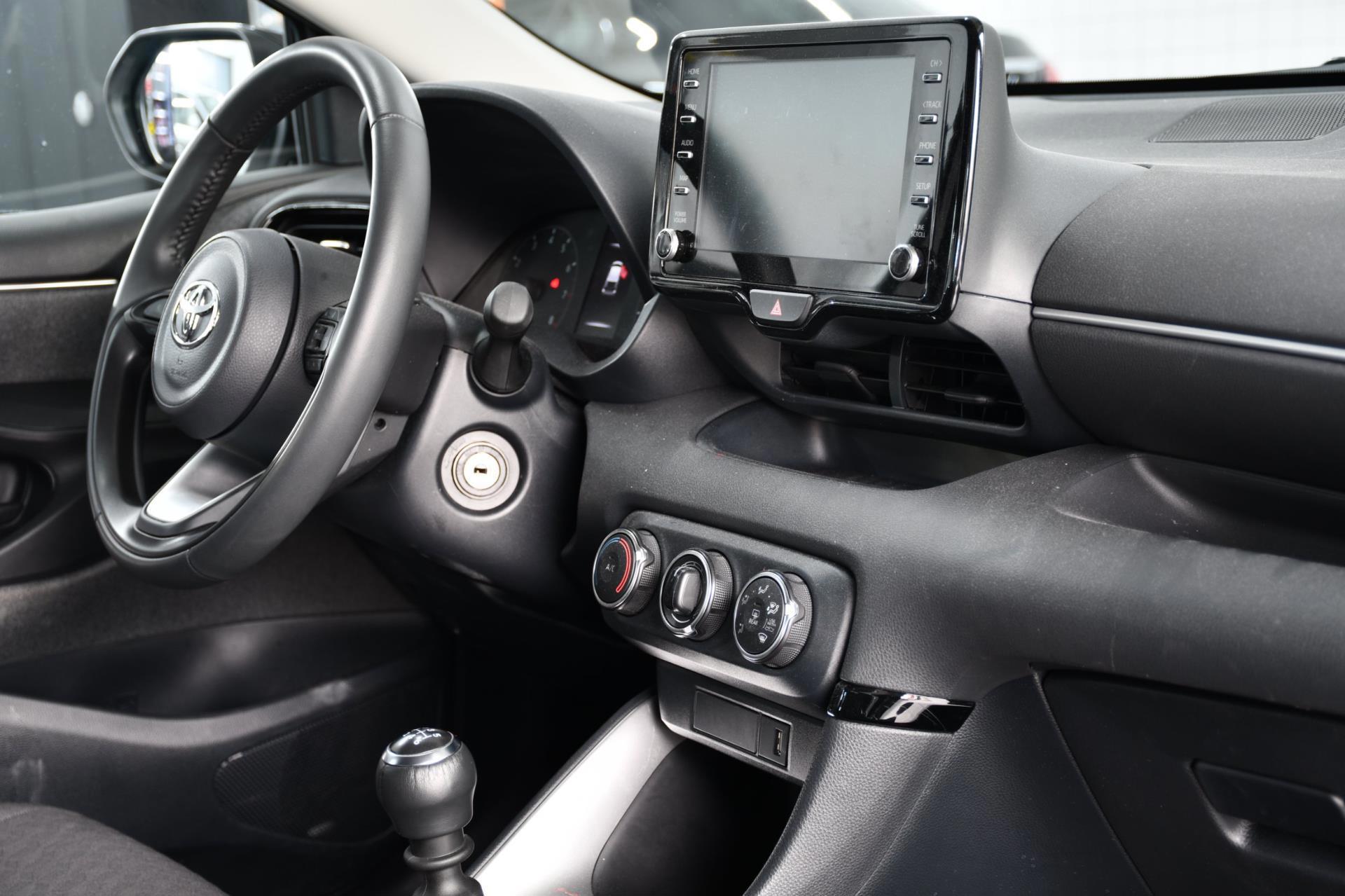 Toyota Yaris 1.5 VVT-i Active (2021), foto 12