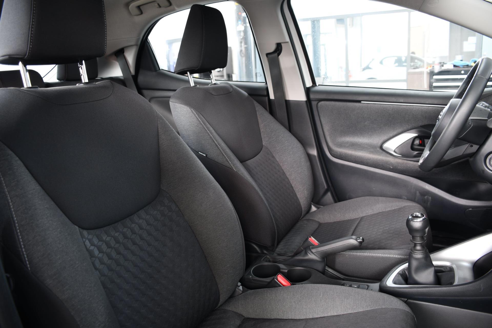 Toyota Yaris 1.5 VVT-i Active (2021), foto 13