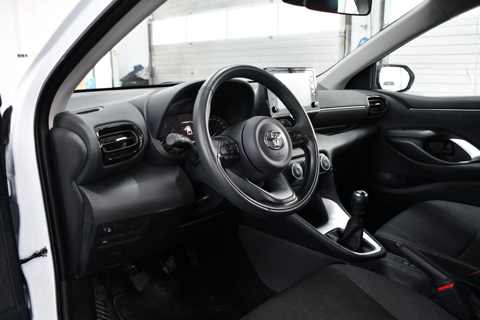 Toyota Yaris 1.5 VVT-i Active (2021), foto 14