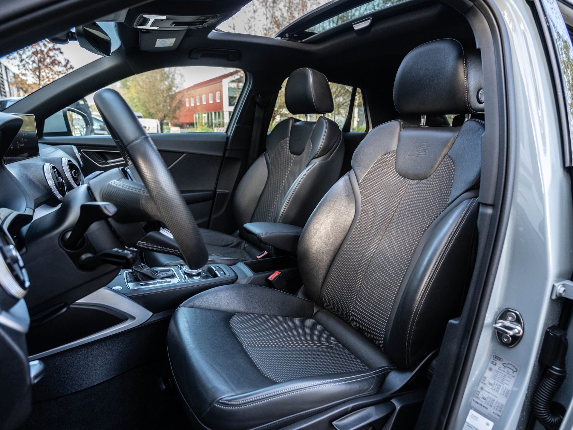 Audi Q2 35 TFSI S Edition (2023), foto 15