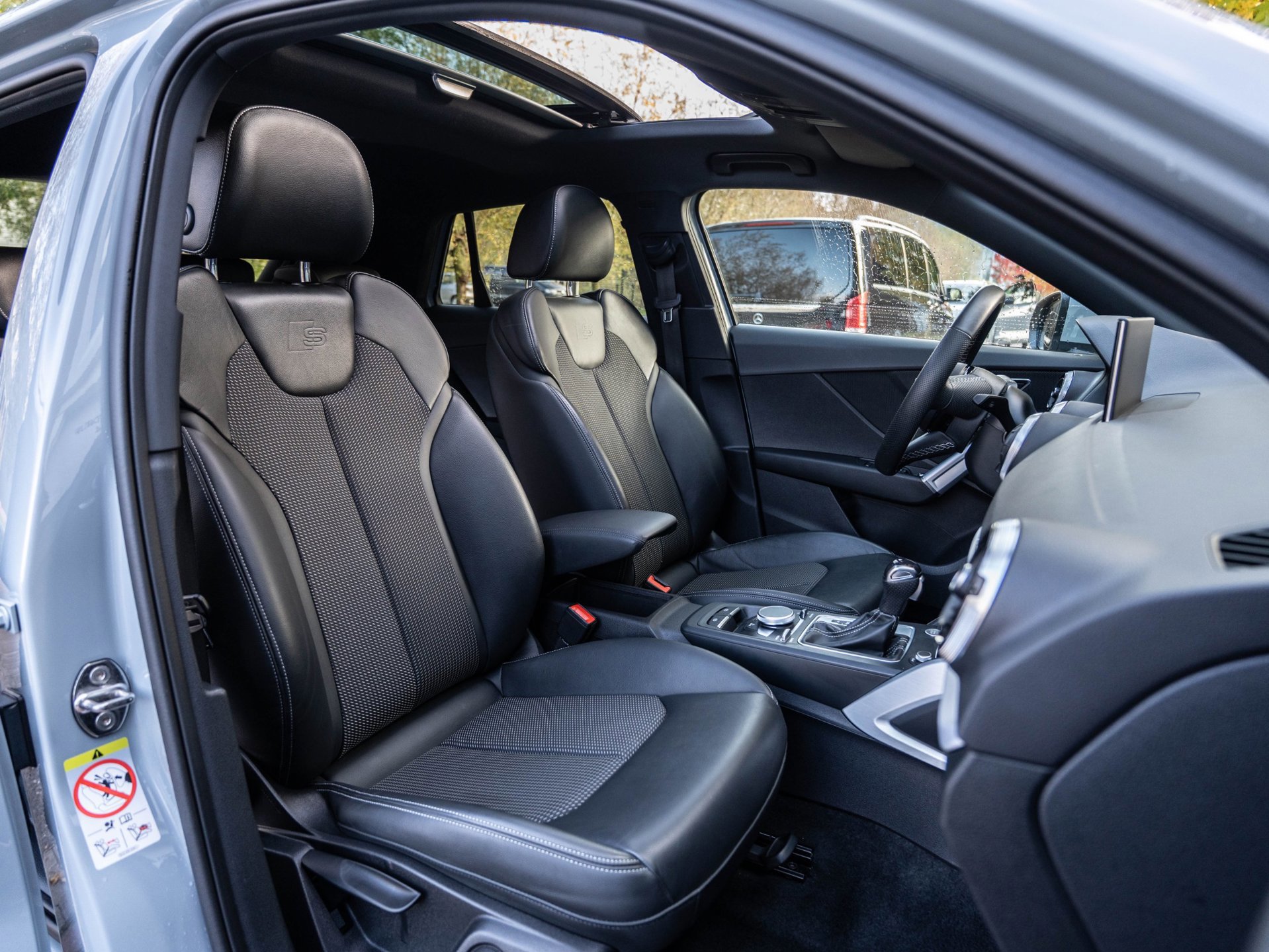 Audi Q2 35 TFSI S Edition (2023), foto 18