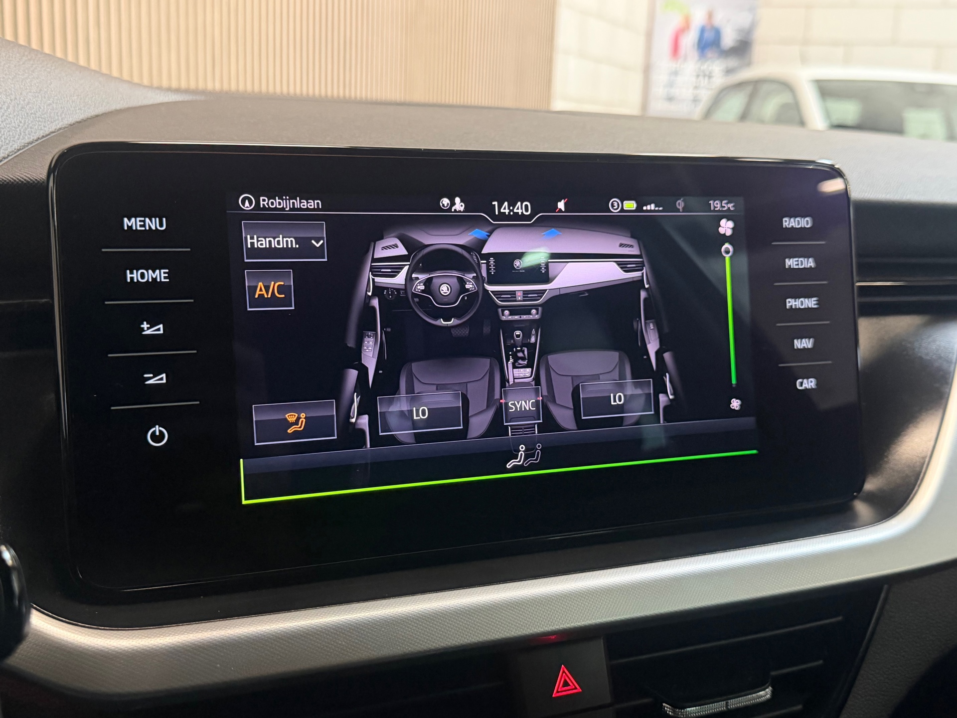 Skoda Kamiq 1.0 TSI Sport Business (2020), foto 15