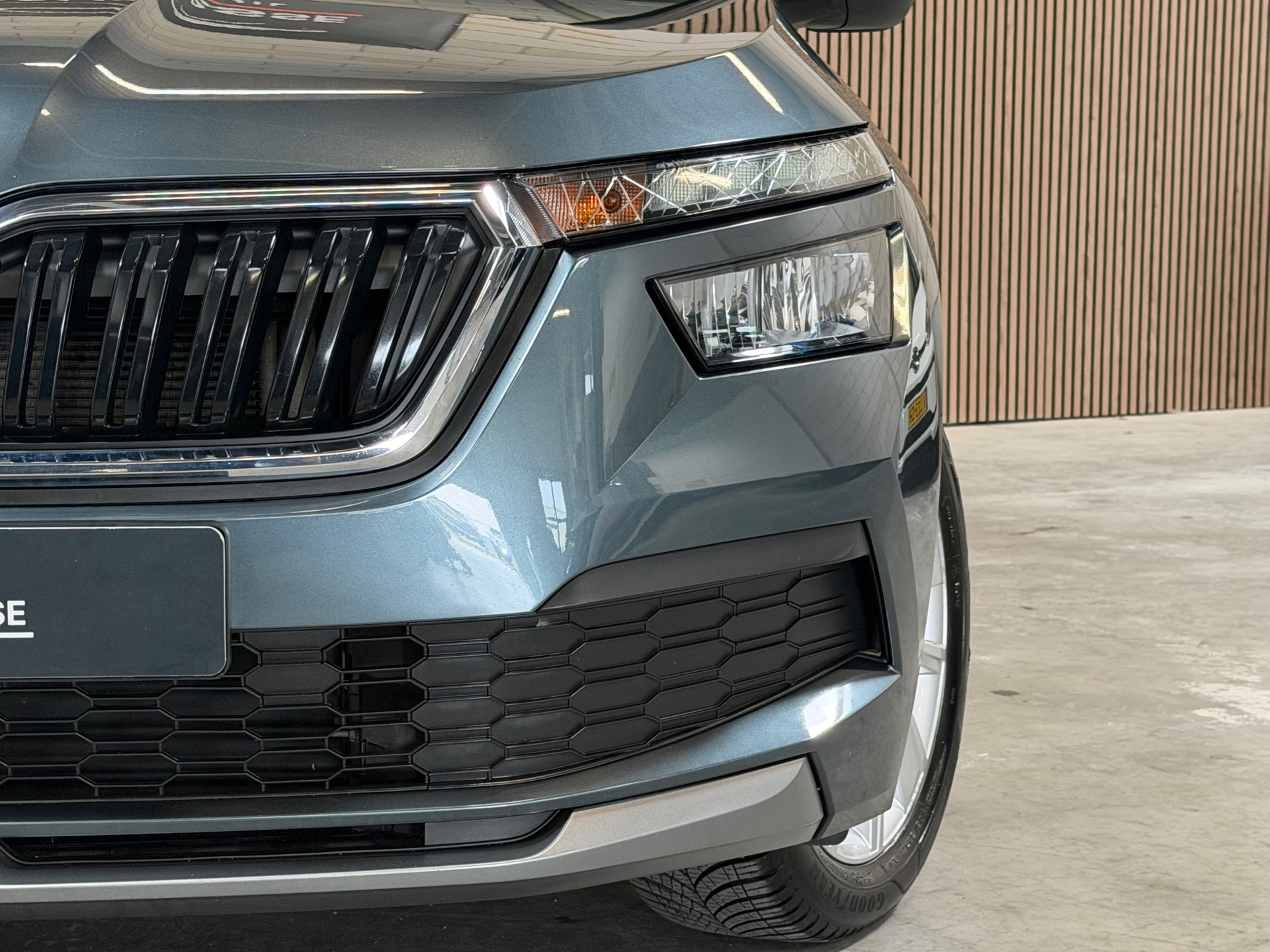 Skoda Kamiq 1.0 TSI Sport Business (2020), foto 3