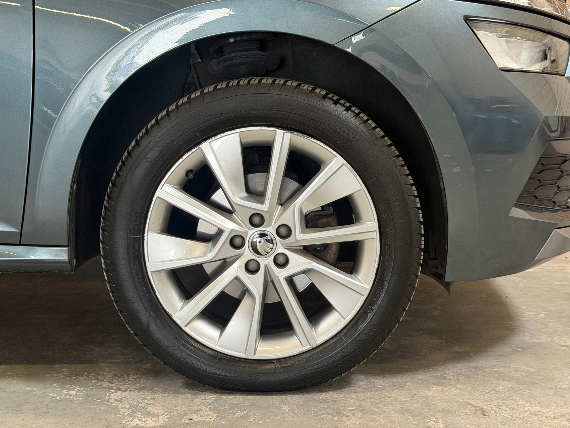 Skoda Kamiq 1.0 TSI Sport Business (2020), foto 25