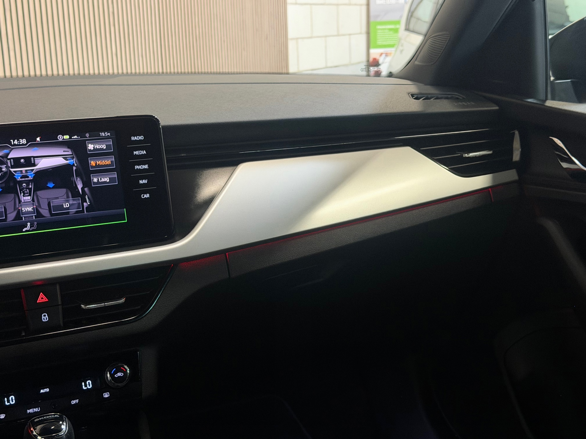 Skoda Kamiq 1.0 TSI Sport Business (2020), foto 29