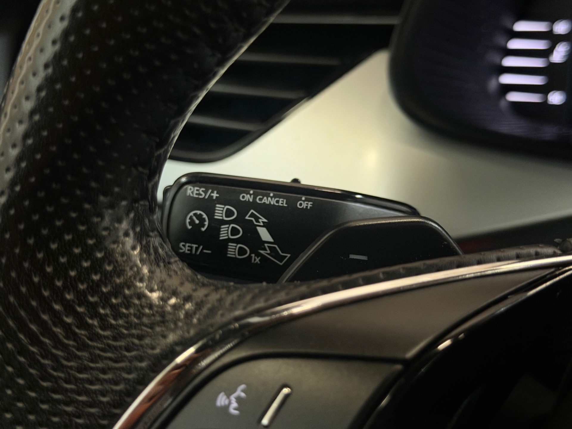 Skoda Kamiq 1.0 TSI Sport Business (2020), foto 33