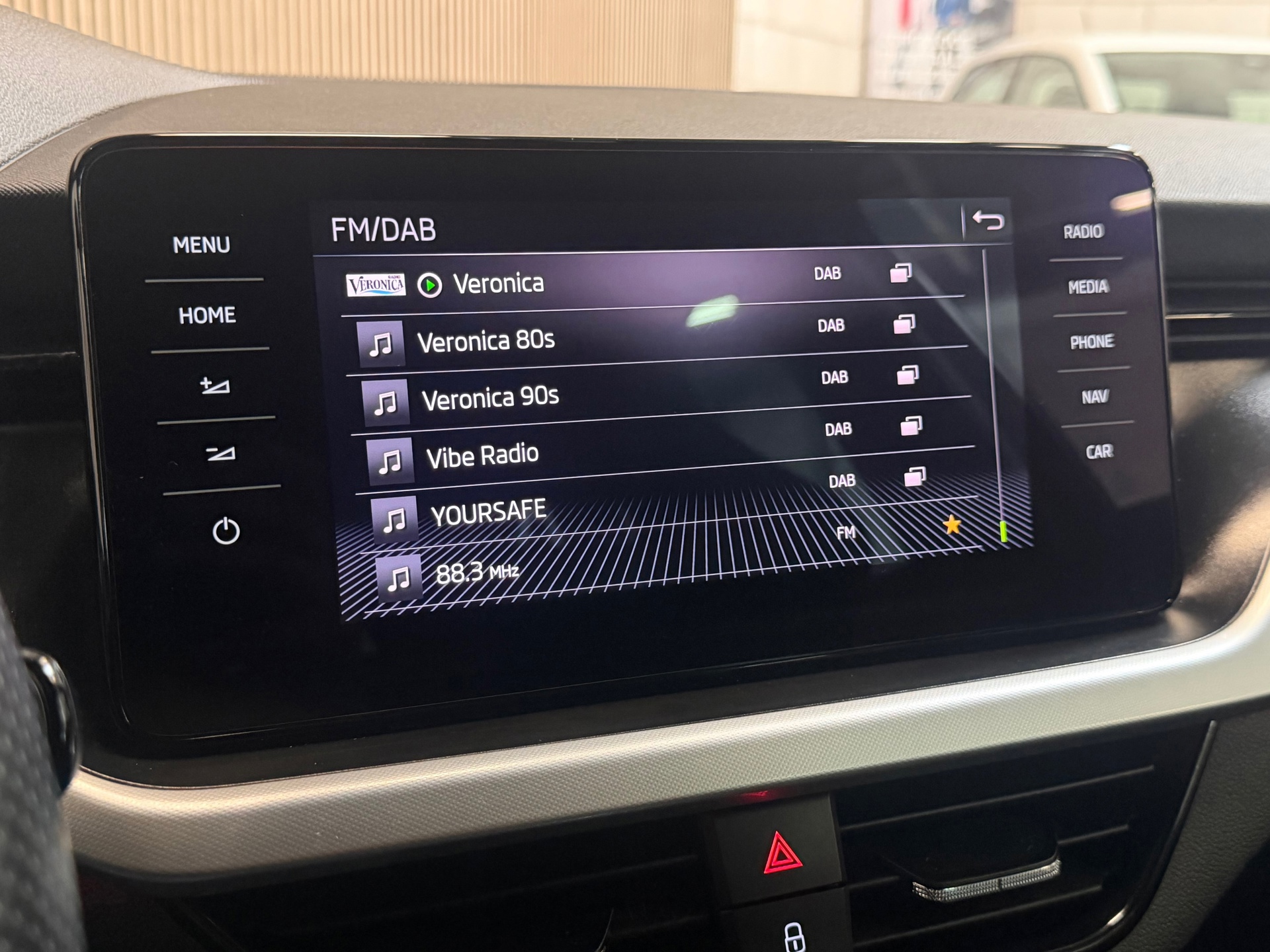 Skoda Kamiq 1.0 TSI Sport Business (2020), foto 34
