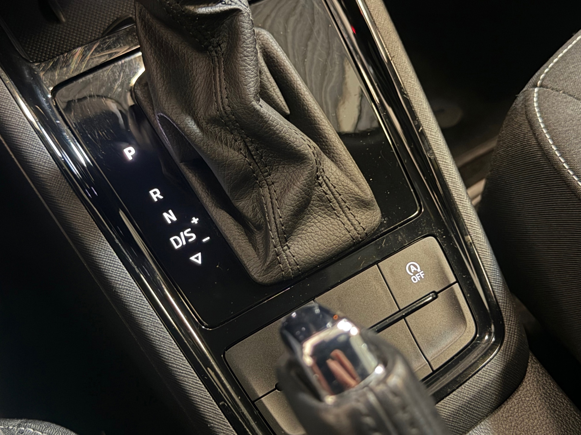 Skoda Kamiq 1.0 TSI Sport Business (2020), foto 36