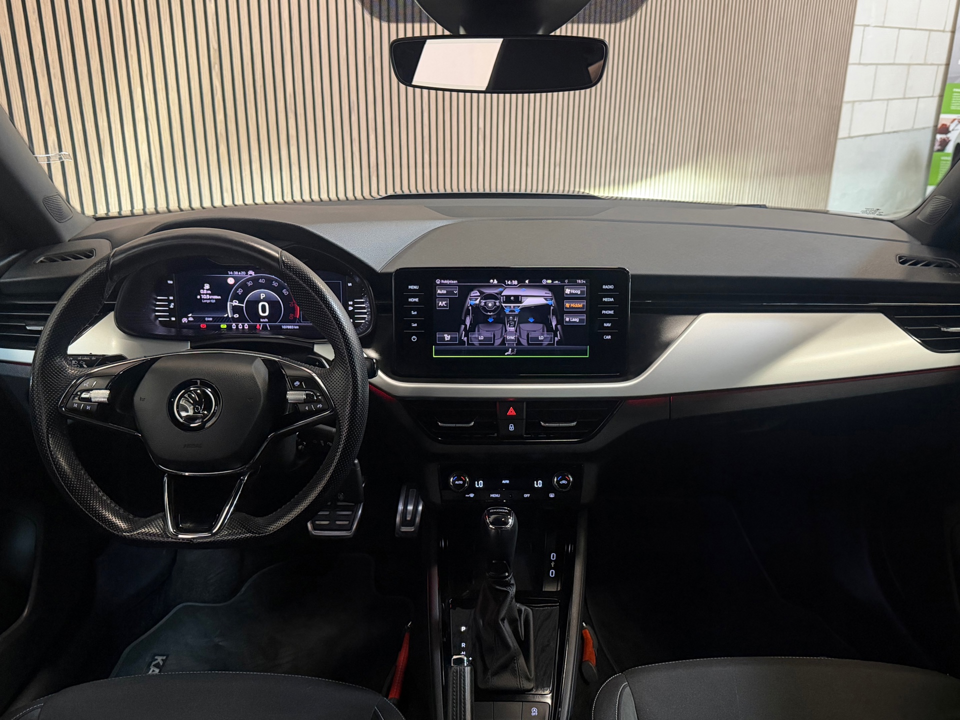 Skoda Kamiq 1.0 TSI Sport Business (2020), foto 10