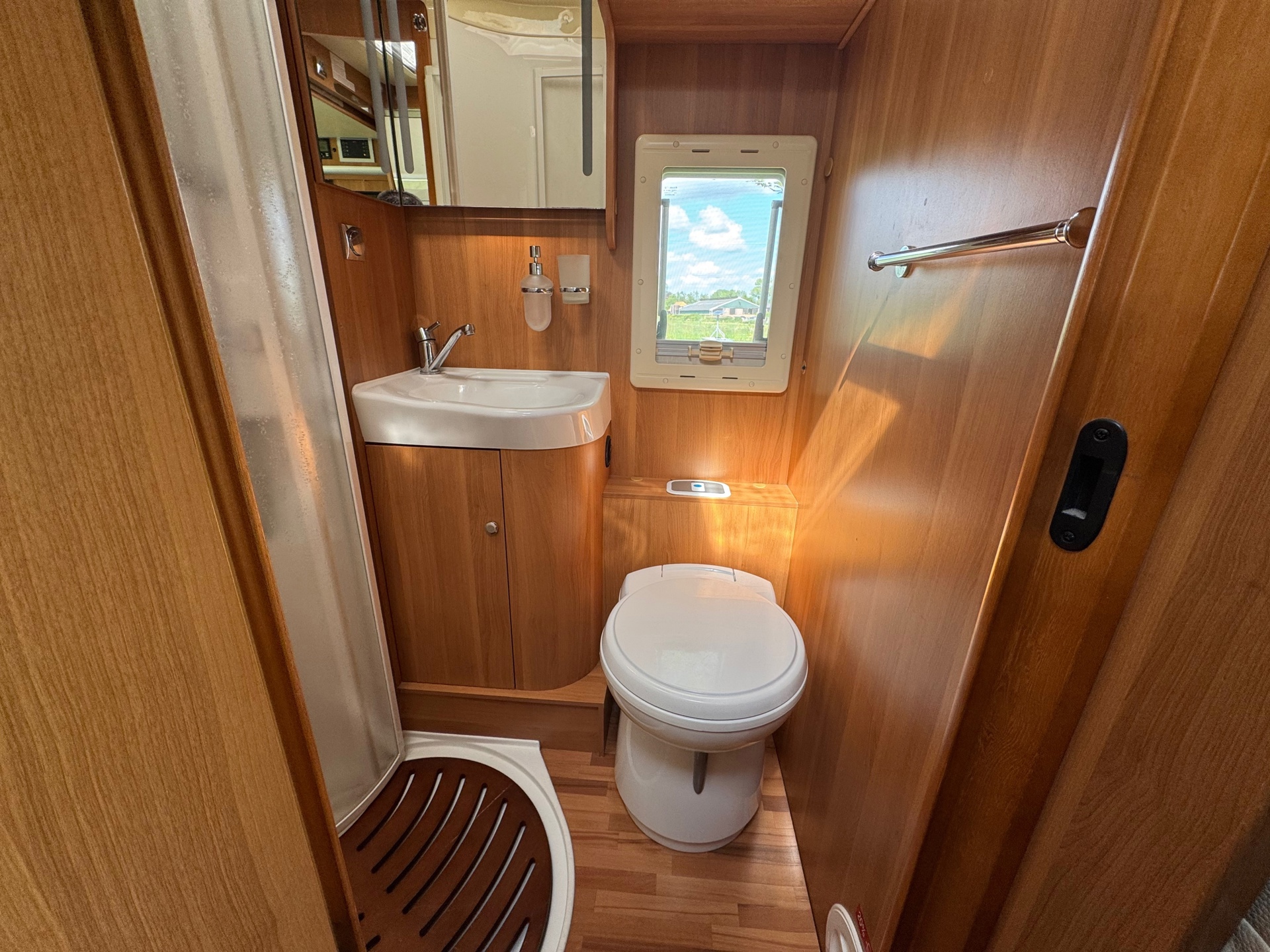 Laika Ecovip 309 (2017), foto 17