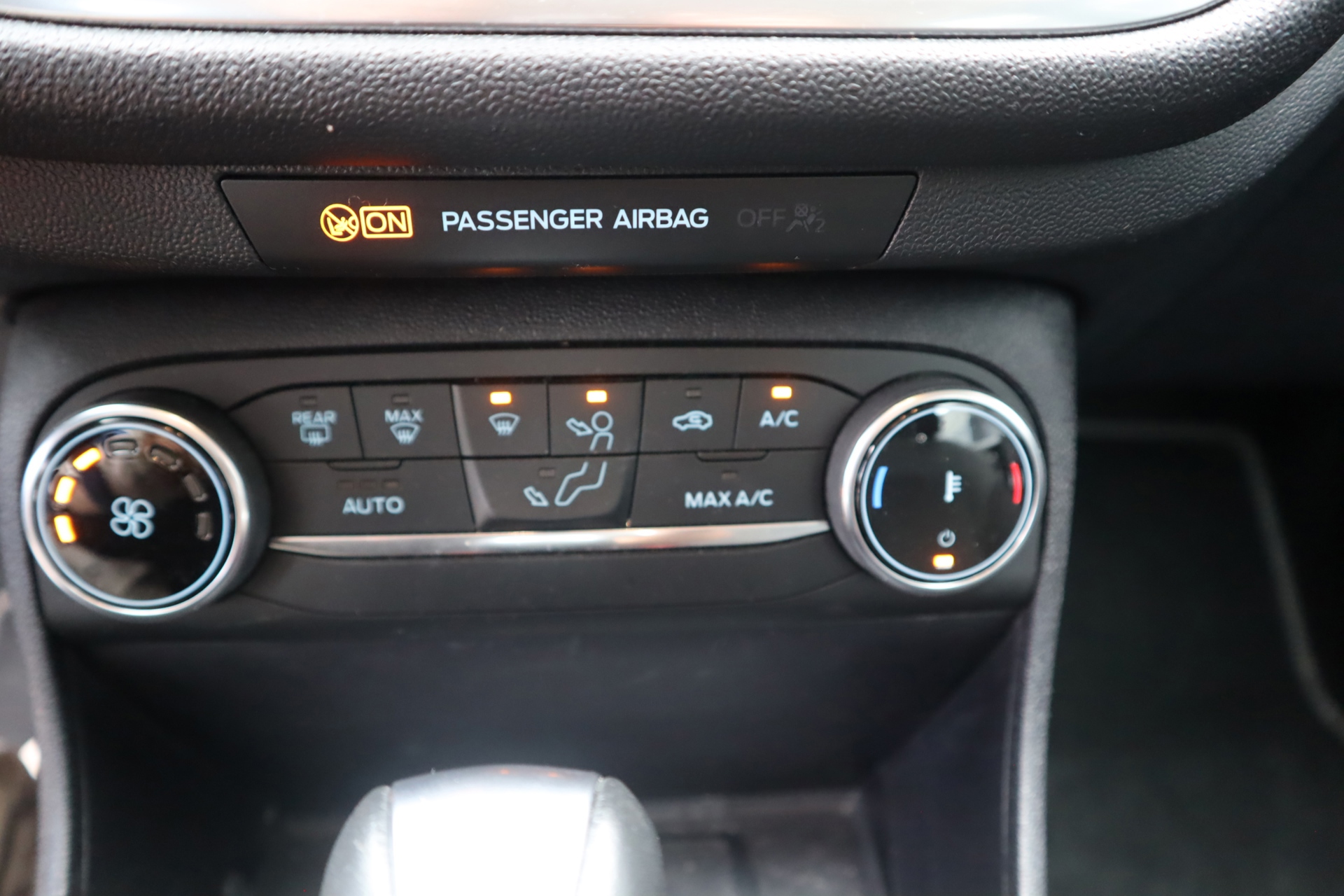 Ford Fiesta 1.0 EcoBoost Hybrid Titanium (2023), foto 13