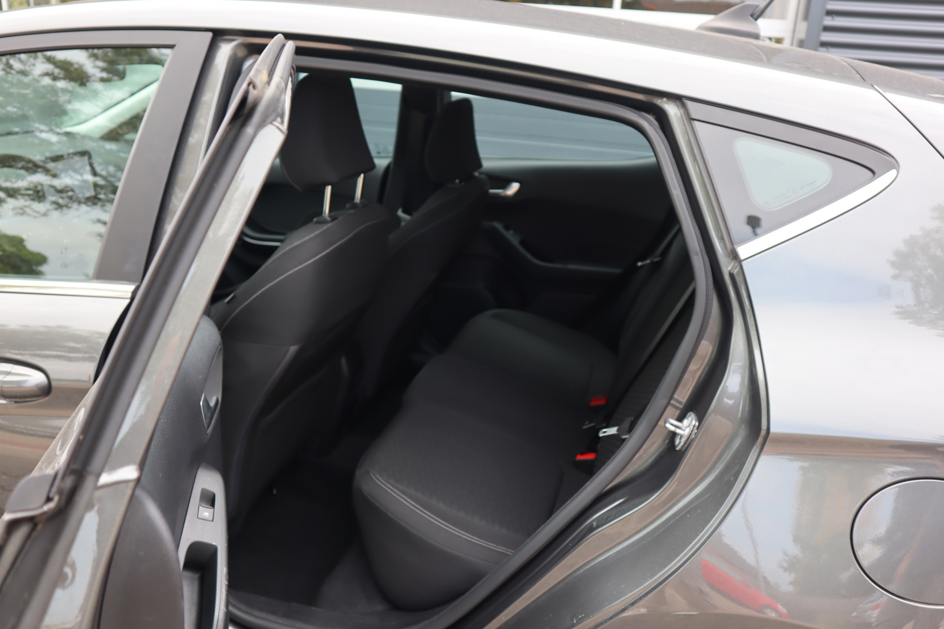 Ford Fiesta 1.0 EcoBoost Hybrid Titanium (2023), foto 10