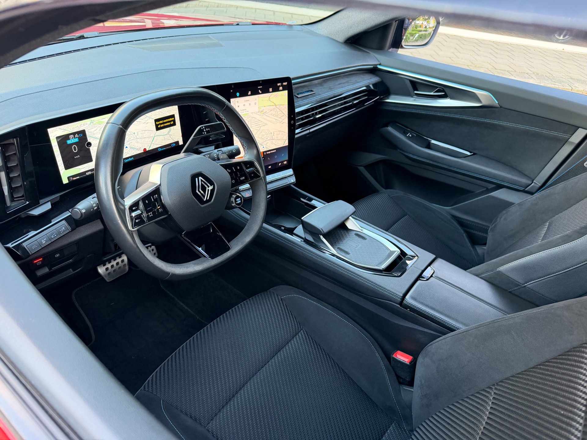Renault Austral 1.2 E-Tech (2023), foto 8