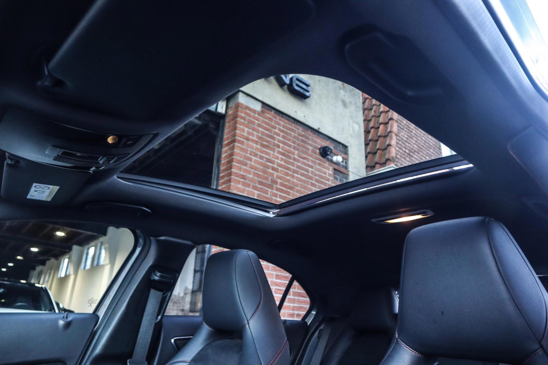 Mercedes-Benz A-klasse 200 AMG (2016), foto 11