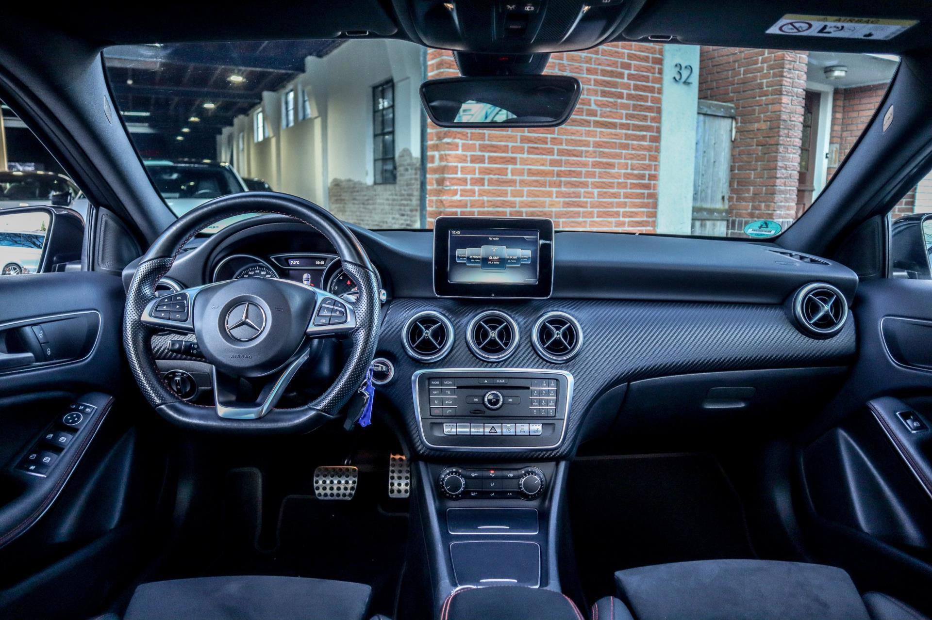 Mercedes-Benz A-klasse 200 AMG (2016), foto 13
