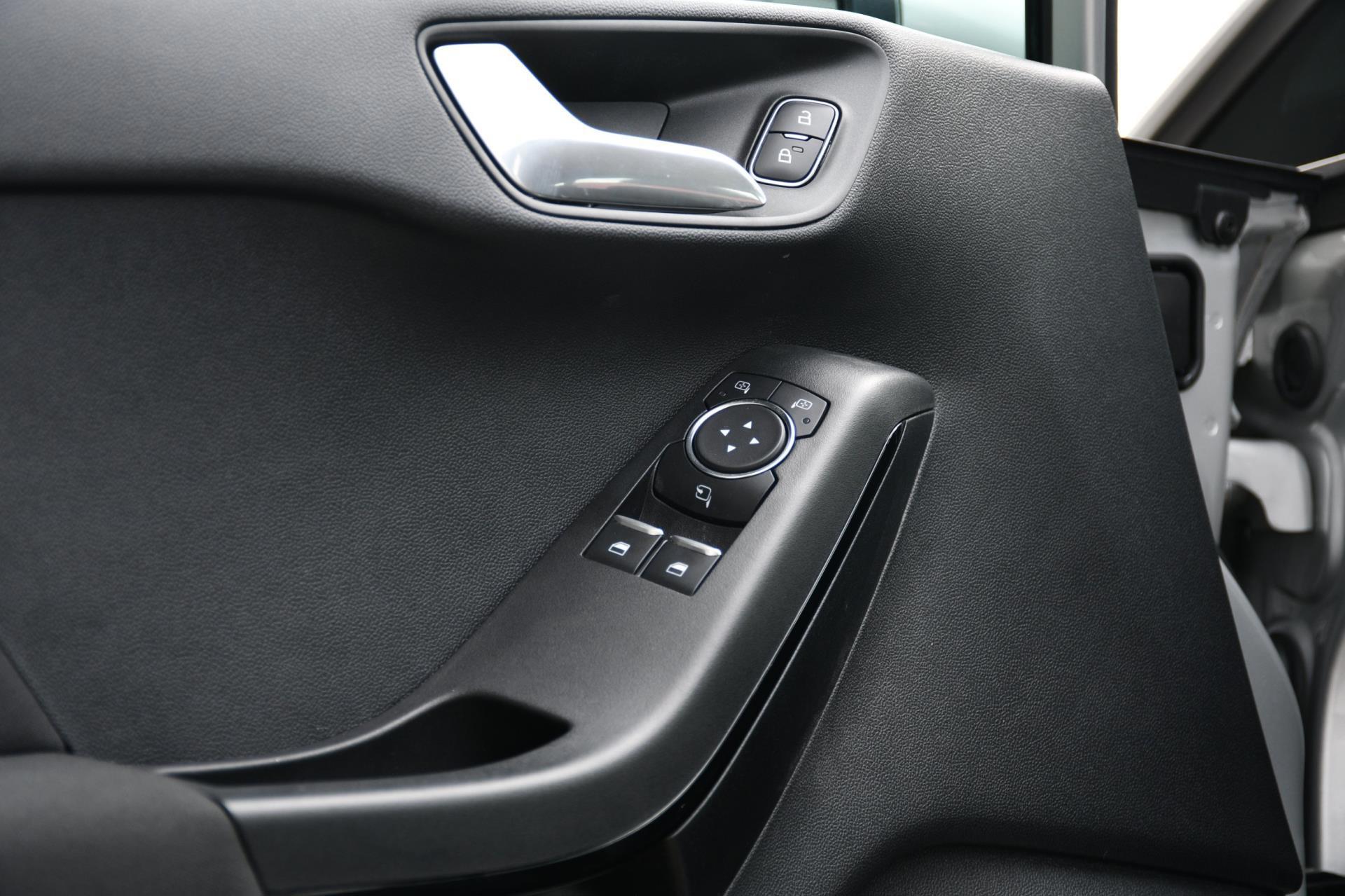 Ford Fiesta 1.1 Trend 2020 (2020), foto 12
