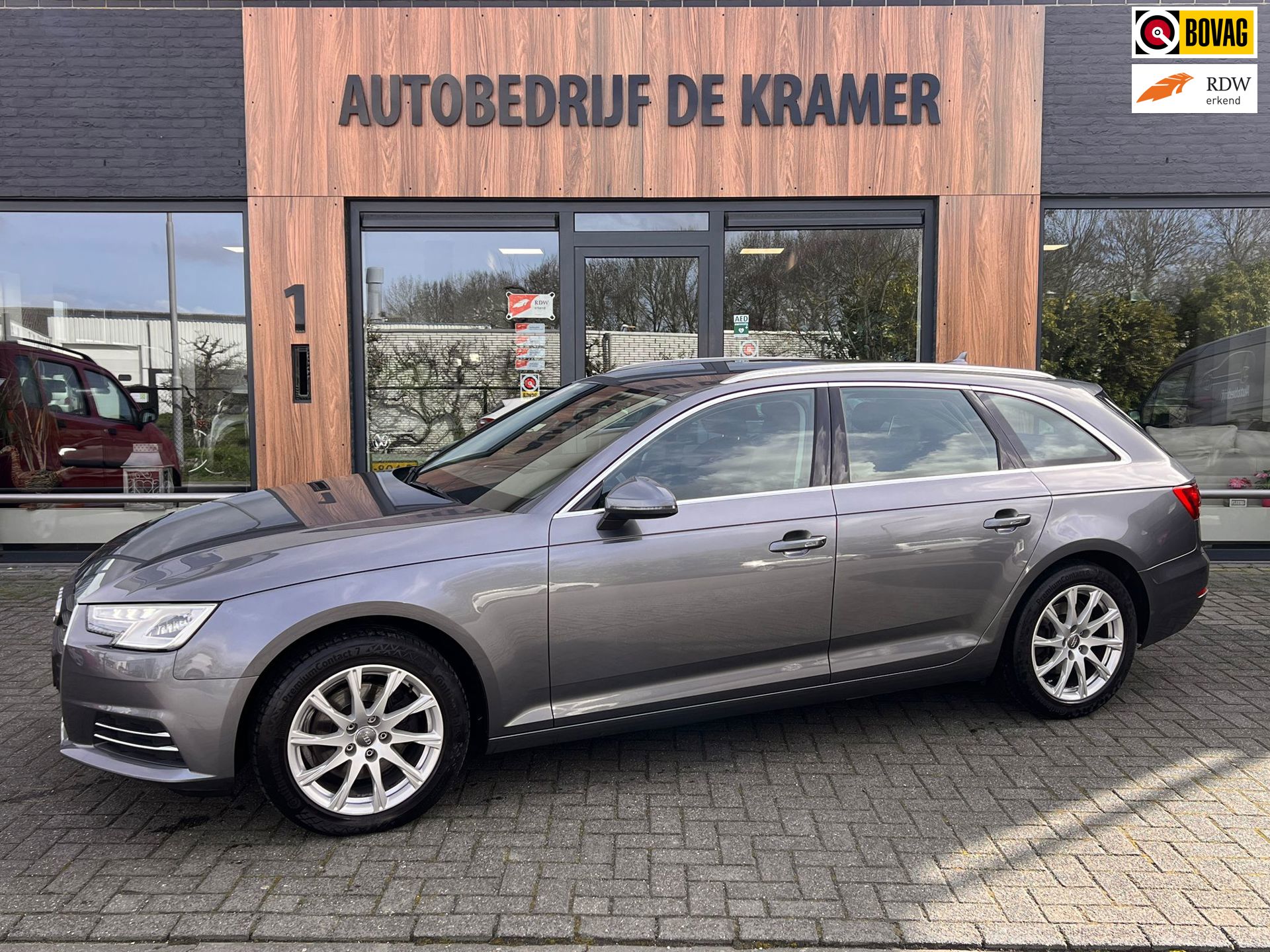 Audi A4 Avant 2.0 TFSI ultra Sport (2017), foto 1