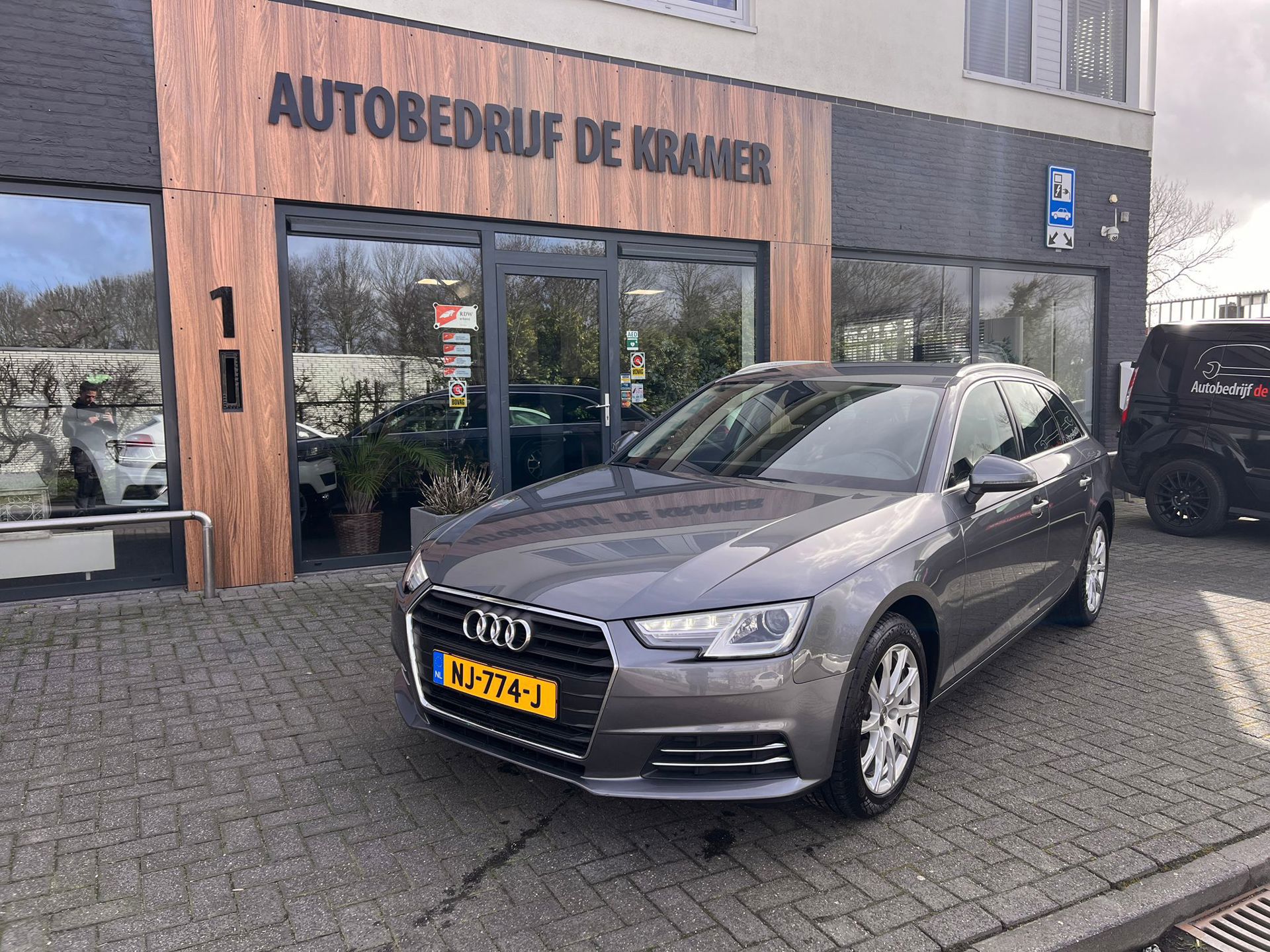 Audi A4 Avant 2.0 TFSI ultra Sport (2017), foto 2