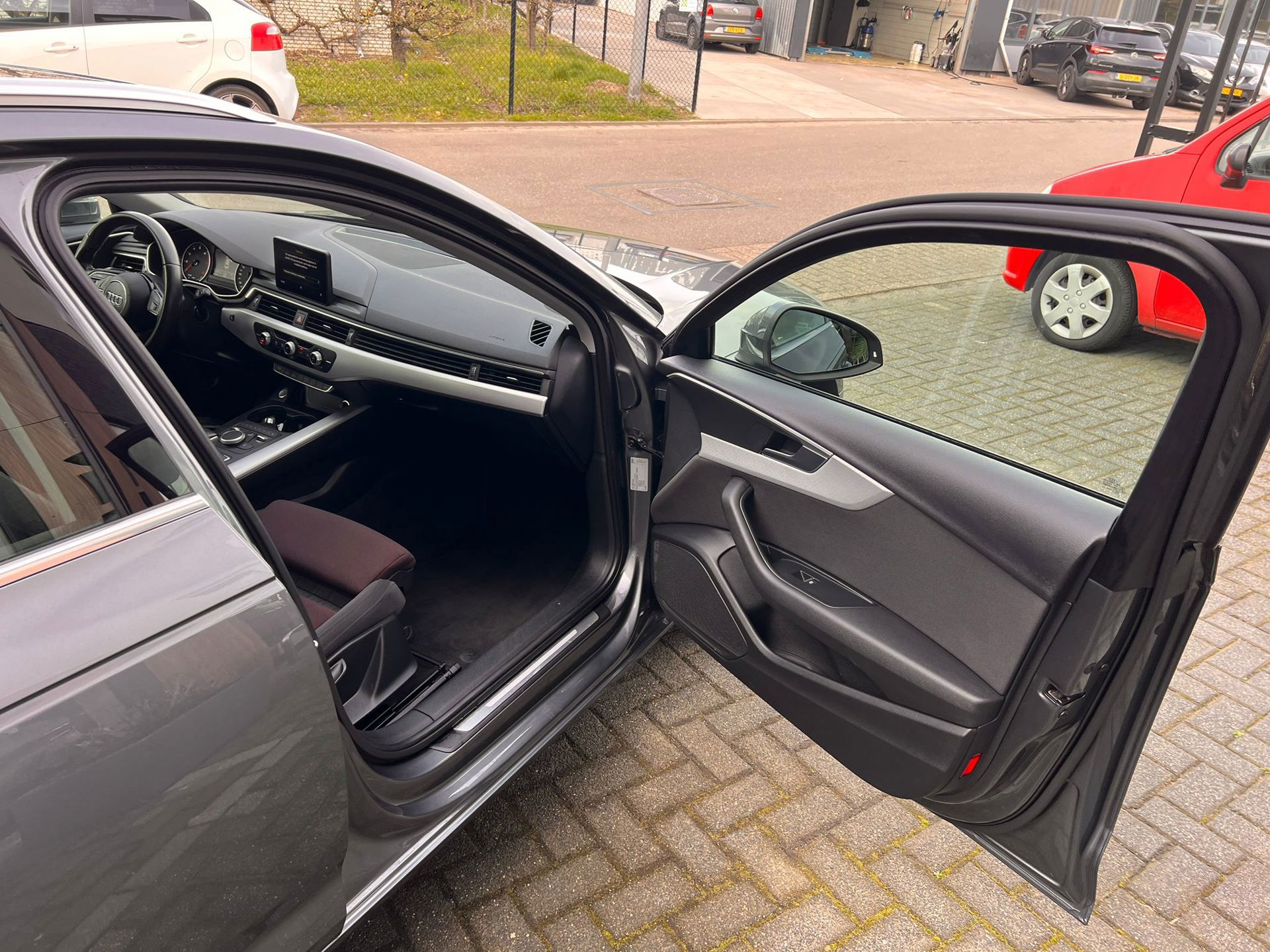 Audi A4 Avant 2.0 TFSI ultra Sport (2017), foto 10